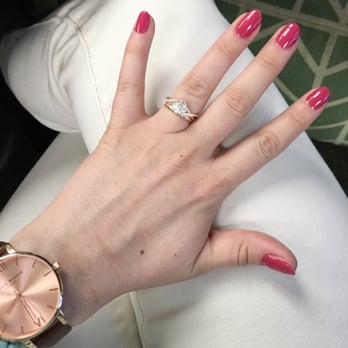 Paradise Nails & Spa - Love the berry-like color, so pretty! - Nail Salons Near Me - La Vergne, Tennessee Paradise Nails & Spa - Love the berry-like color, so pretty! - Nail Salons Near Me - La Vergne, Tennessee