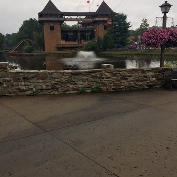 Six Flags Great Adventure - Amusement Parks Near Me - Jackson Township, New Jersey
