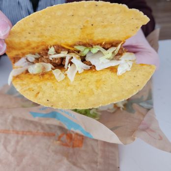 Taco Bell - Who ordered a half order of beef in my taco? - Tacos Near Me - Wildomar, California