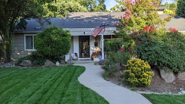 Front & back yard patio with natural grass - Installed natural grass for front & back yard patio Front & back yard patio with natural grass - Installed natural grass for front & back yard patio