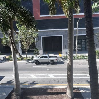 Miami Dade College Wolfson Campus Garage - Street view from second floor. - Parking Near Me - Miami, Florida Miami Dade College Wolfson Campus Garage - Street view from second floor. - Parking Near Me - Miami, Florida