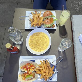 Fenton River Grill - Fish tacos Mac and cheese Chicken sandwich Parmesan Fries French fries Lemonade - American Near Me - Mansfield, Connecticut Fenton River Grill - Fish tacos Mac and cheese Chicken sandwich Parmesan Fries French fries Lemonade - American Near Me - Mansfield, Connecticut
