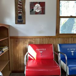 Larry’s Barber Shop - Waiting room