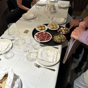 O Magano - Appetizers - Portuguese Near Me - Lisbon, 11