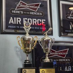 Val's Sports Bar & Grill