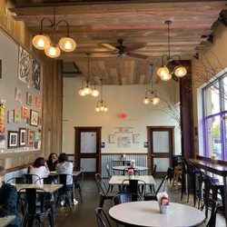 Local Press Eatery