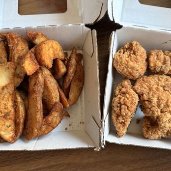 Buffalo Wild Wings - Potato Wedges Boneless Wings - American Near Me - Lewisville, Texas Buffalo Wild Wings - Potato Wedges Boneless Wings - American Near Me - Lewisville, Texas