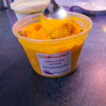 Natural FruttiBerri - Ummm hmmm Saffron Rose ice cream. Un real - Ice Cream & Frozen Yogurt Near Me - Watertown, Massachusetts
