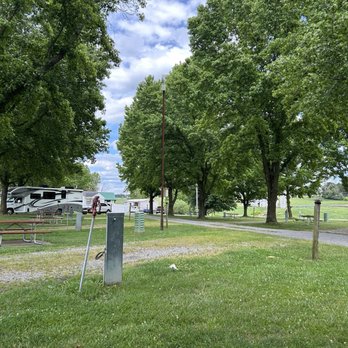 Fort Chiswell RV Park - RV Parks Near Me - Max Meadows, Virginia Fort Chiswell RV Park - RV Parks Near Me - Max Meadows, Virginia