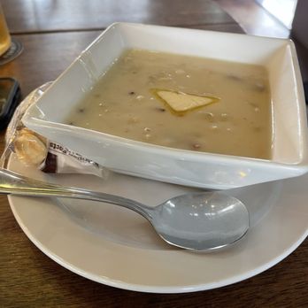 Jandy Oyster - Clam chowder - Seafood Markets Near Me - Tillamook, Oregon