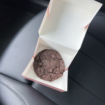Crumbl - Moreno Valley - Bakeries Near Me - Moreno Valley, California Crumbl - Moreno Valley - Bakeries Near Me - Moreno Valley, California