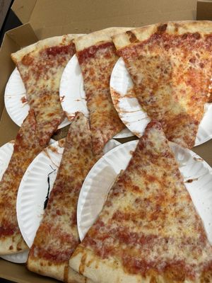 Sal and Carmine Pizza by null