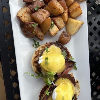 Café Luna - Smoked Duck Eggs Benedict - Coffee & Tea Near Me - Cambridge, Massachusetts Café Luna - Smoked Duck Eggs Benedict - Coffee & Tea Near Me - Cambridge, Massachusetts