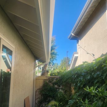 HC Gutter - Gutter guard here to protect tree debris. - Gutter Services Near Me