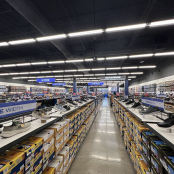 1. SKECHERS Warehouse Outlet