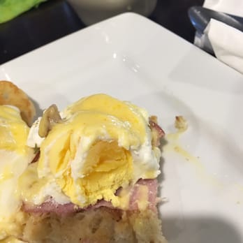 Holiday Inn Pittsburgh-Monroeville - Hard boiled eggs benidict - Venues & Event Spaces Near Me - Monroeville, Pennsylvania