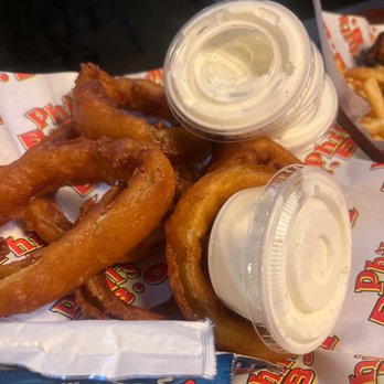 Phil's BBQ - Onion rings and ranch! - Barbeque Near Me - Santee, California