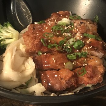 Momo Sushi - Sushi Bars Near Me - Vancouver, British Columbia