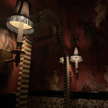 Armitage Alehouse - Bathroom - Pubs Near Me - Chicago, Illinois
