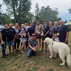 Bontrager Auction Center - 2022 GLOW Corporate Cup 5K Team Winners