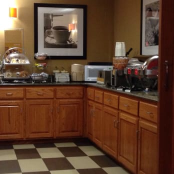 Hampton Inn Lebanon - Nice complementary breakfast selection with the fruit and beverage center not shown. - Hotels Near Me - Lebanon, Missouri Hampton Inn Lebanon - Nice complementary breakfast selection with the fruit and beverage center not shown. - Hotels Near Me - Lebanon, Missouri