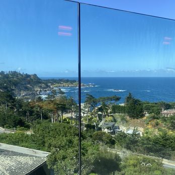 Pacific's Edge Restaurant - Outside patio - Seafood Near Me - Carmel, California