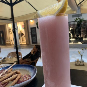 Farola - Wild Rose... which is basically a frose. - Cocktail Bars Near Me - Barcelona, B Farola - Wild Rose... which is basically a frose. - Cocktail Bars Near Me - Barcelona, B