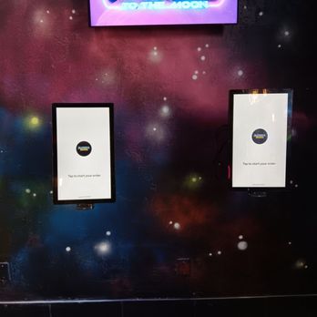 Burger 3000 - Touch screens - Fast Food Near Me - North Hollywood, California