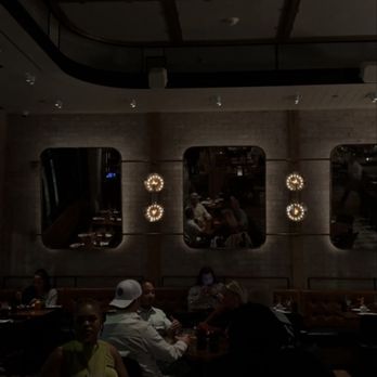 Yardbird Table & Bar - New American Near Me - Chicago, Illinois