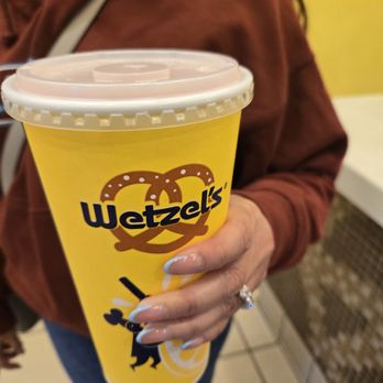 Wetzel's Pretzels - Wifey was thirsty for lemonade - Pretzels Near Me - Alpine, California Wetzel's Pretzels - Wifey was thirsty for lemonade - Pretzels Near Me - Alpine, California