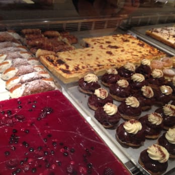 Princi - cake display - Italian Near Me - London, XGL
