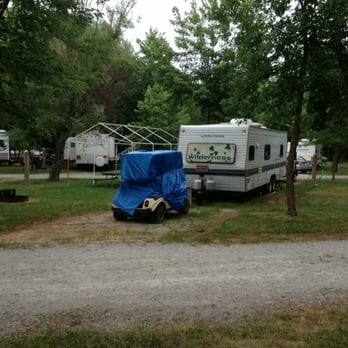 Ideal Beach Resort - What the campground has turned into. Trash - Resorts Near Me - Monticello, Indiana