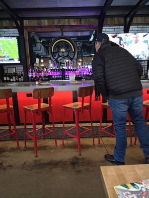 Lou Malnati's Pizzeria by null