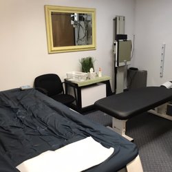 Swart Chiropractic Center - X-ray and water therapy.