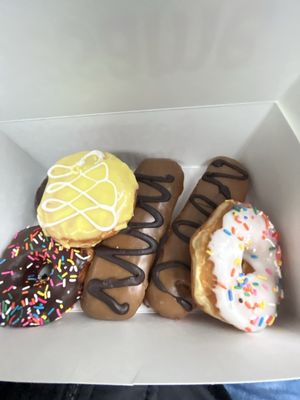 Sesame Donuts by null