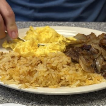 Blue Mound Cafe - Hamburger Steak and Eggs - Breakfast & Brunch Near Me - Fort Worth, Texas