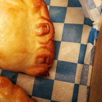 Anita Empanadas - BE for beouf épicée (spicy beef) - Argentine Near Me - Brossard, Quebec Anita Empanadas - BE for beouf épicée (spicy beef) - Argentine Near Me - Brossard, Quebec