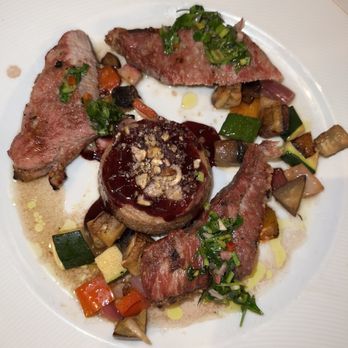 FLOW - This was a chicken- excellent - Mediterranean Near Me - Porto, 13