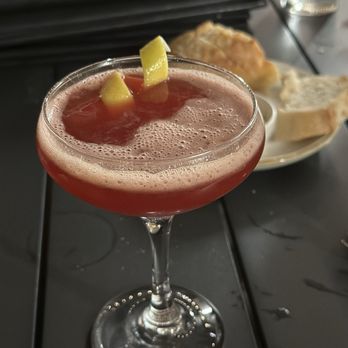 Elderwood - MOCKTAIL - 5 O'CLOCK NOWHERE - Cocktail Bars Near Me - Visalia, California