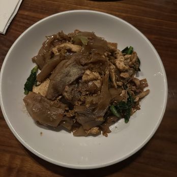 Mitr Thai - Pad Se-Ew - Thai Near Me - New York, New York