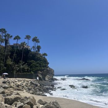 Lost Pier Cafe - View from the table - Cafes Near Me - Laguna Beach, California