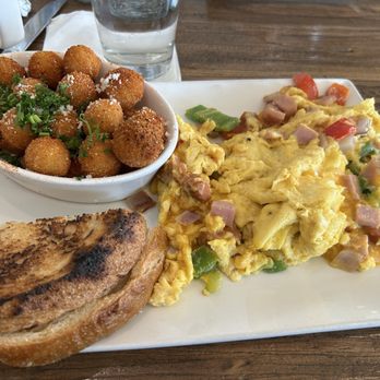 Toasted Gastrobrunch - Denver-Ish Scramble - Breakfast & Brunch Near Me - Oceanside, California