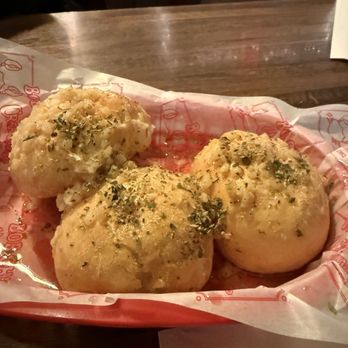 Bob Chinn's Crab House - Seafood Near Me - Wheeling, Illinois