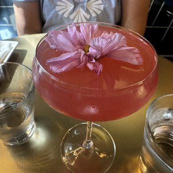 Bourbon N' Bubbles - Bars Near Me - Charleston, South Carolina Bourbon N' Bubbles - Bars Near Me - Charleston, South Carolina