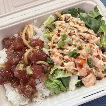 Da Hale - 2 choice poke bowl, half rice half greens. Garlic ahi and spicy cali salmon - Poke Near Me - Las Vegas, Nevada Da Hale - 2 choice poke bowl, half rice half greens. Garlic ahi and spicy cali salmon - Poke Near Me - Las Vegas, Nevada
