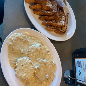 Sassy’s Cafe & Bakery - Biscuits and Gravy French Toast - Cafes Near Me - Mesa, Arizona Sassy’s Cafe & Bakery - Biscuits and Gravy French Toast - Cafes Near Me - Mesa, Arizona