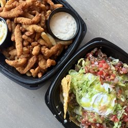 Beach Vibes Bistro - Clam Strips & Loaded Beef Nachos