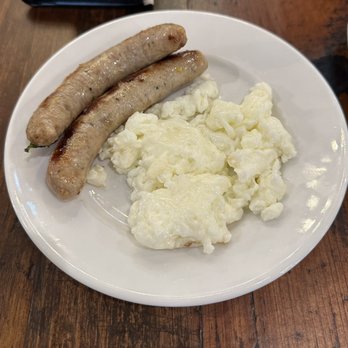 Seven Mile Cafe - Scrambled egg whites and Chicken Apple Sausage - Breakfast & Brunch Near Me - Mesquite, Texas