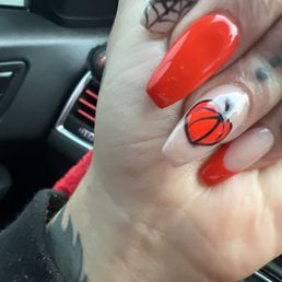 140$ nails are you kidding me