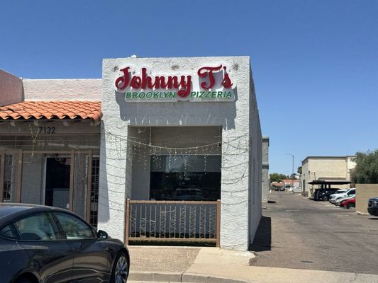 Johnny&#39;s - Tr JOHNNY T'S BROOKLYN PIZZERIA - Updated September 2025 - 96